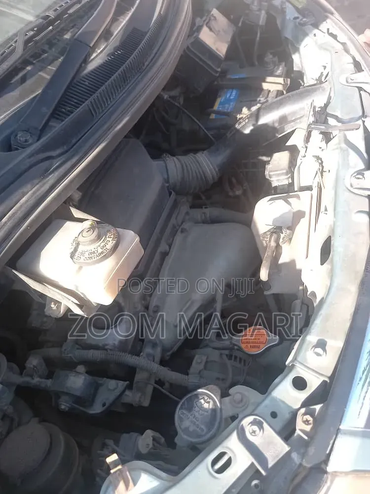 Toyota Alphard 2005 Green