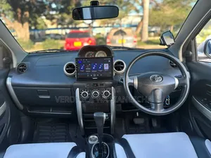 Toyota IST 2006 Silver
