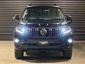 Toyota Land Cruiser Prado 2023 Black