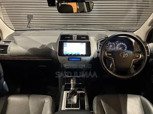 Toyota Land Cruiser Prado 2023 Black