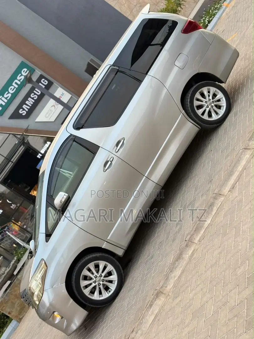 Toyota Alphard 2.4 Petrol FWD 2008 Gray