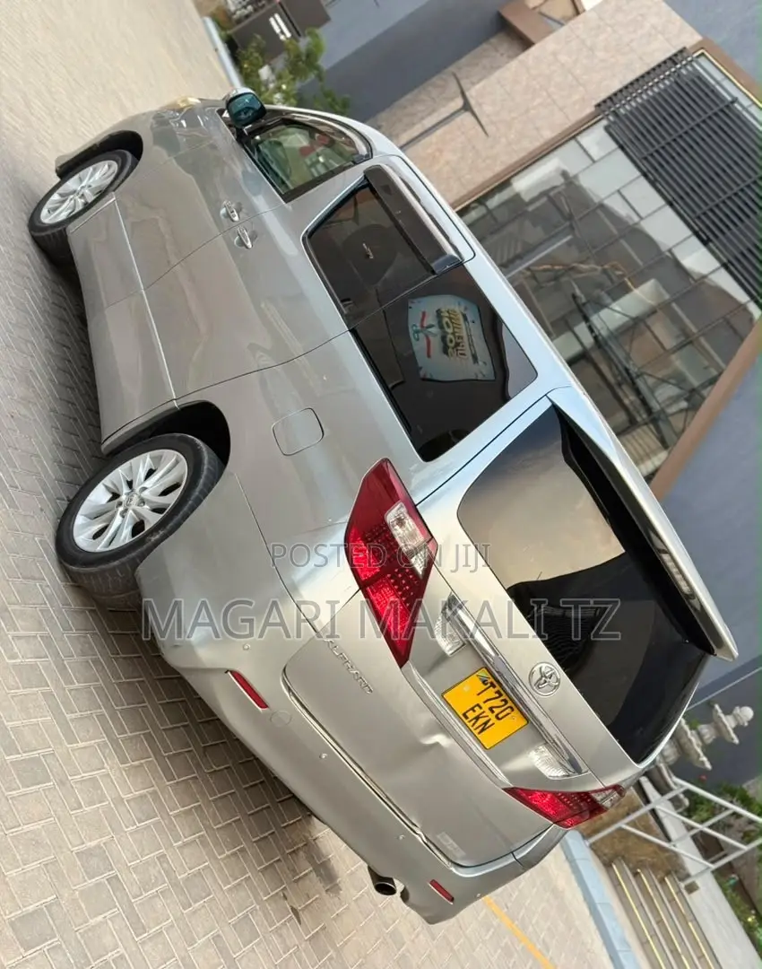 Toyota Alphard 2.4 Petrol FWD 2008 Gray