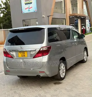 Toyota Alphard 2.4 Petrol FWD 2008 Gray