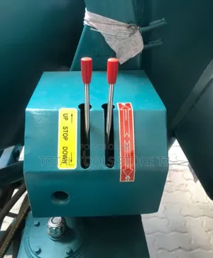 Warrior Japan Concrete Mixer 720L