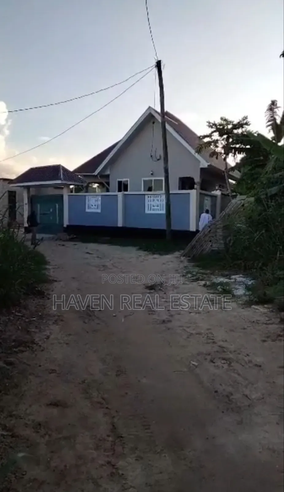 3bdrm House in Goba for sale