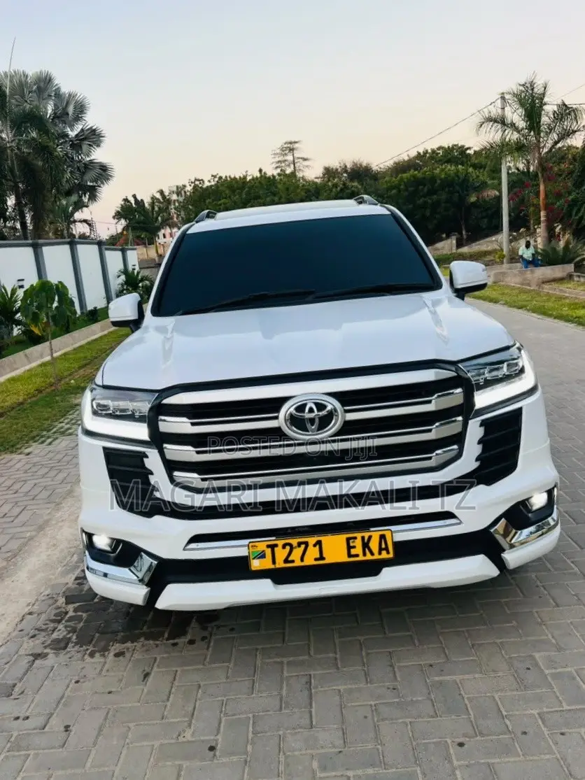 Toyota Land Cruiser 4.6 V8 GX 2010 White