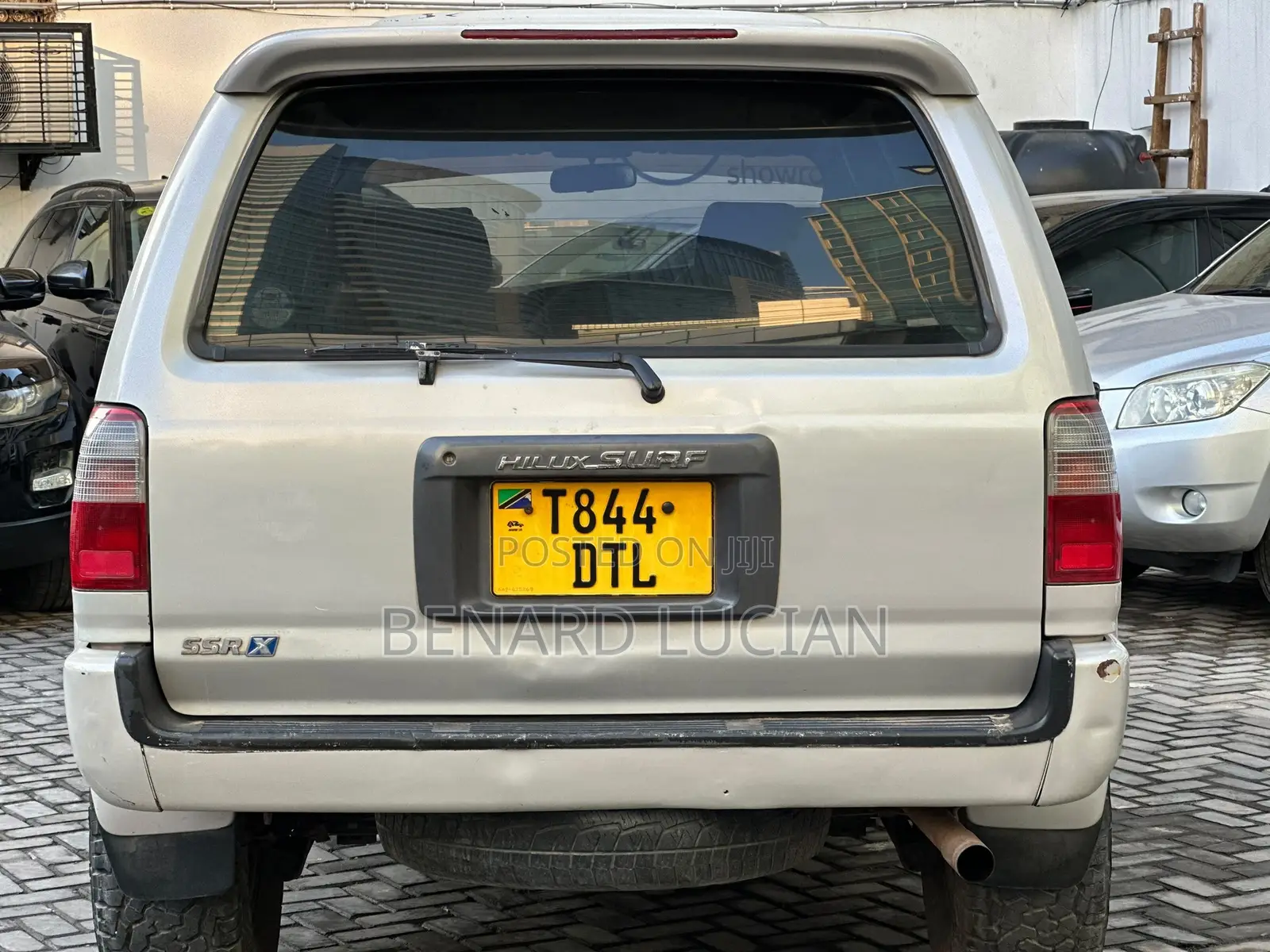 Toyota Hilux Surf 1999 Silver