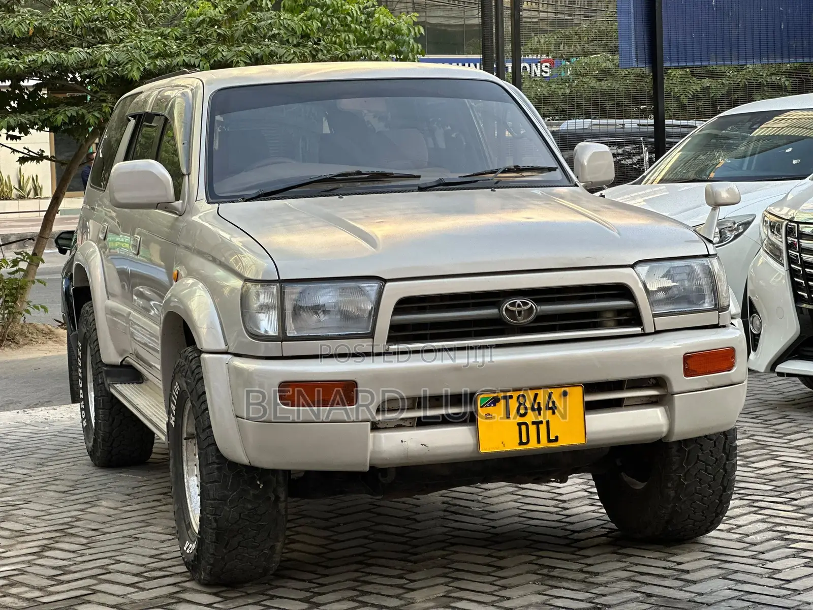 Toyota Hilux Surf 1999 Silver
