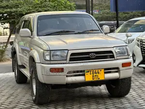 Toyota Hilux Surf 1999 Silver