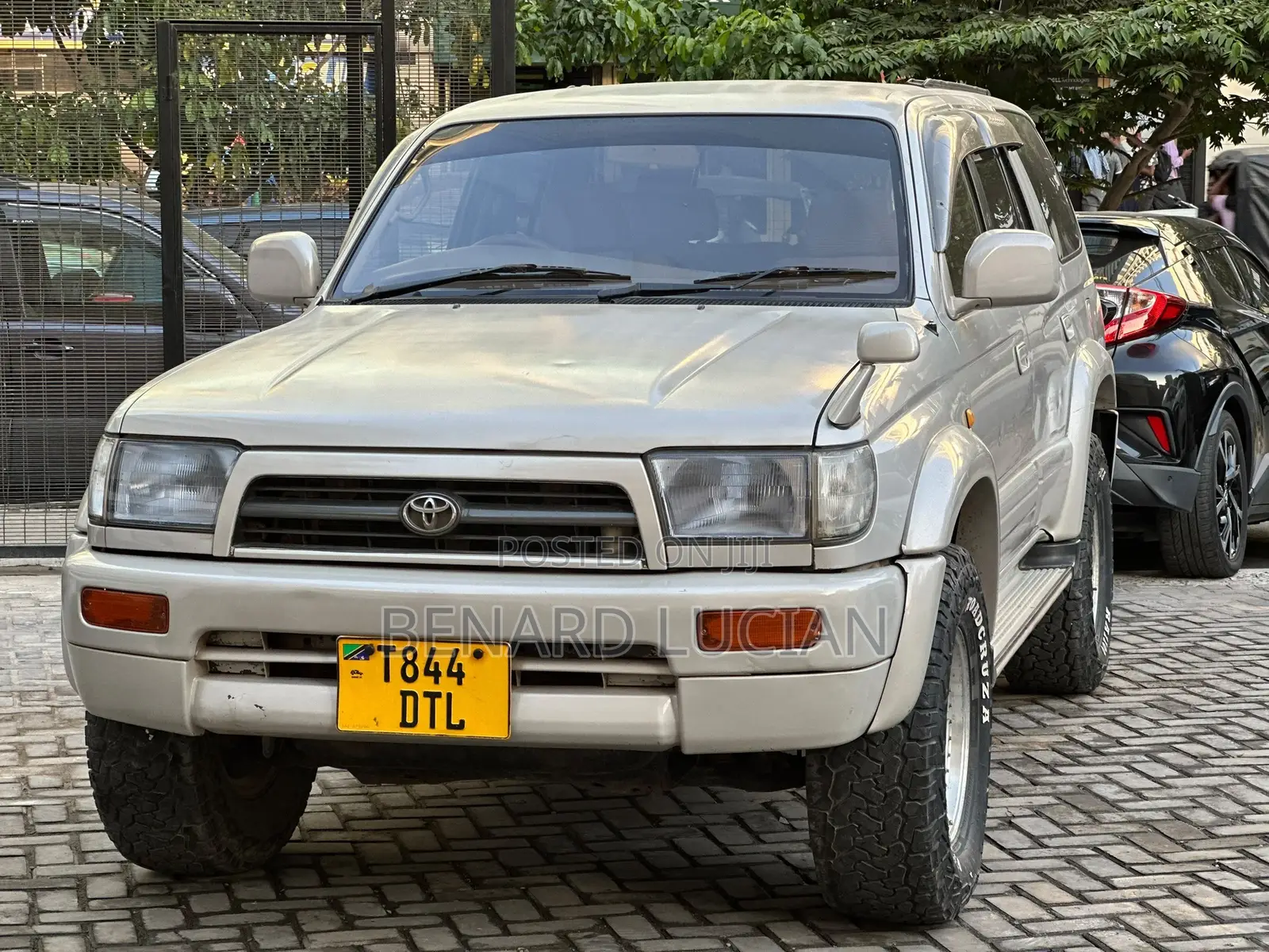 Toyota Hilux Surf 1999 Silver