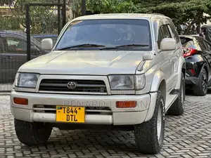 Toyota Hilux Surf 1999 Silver