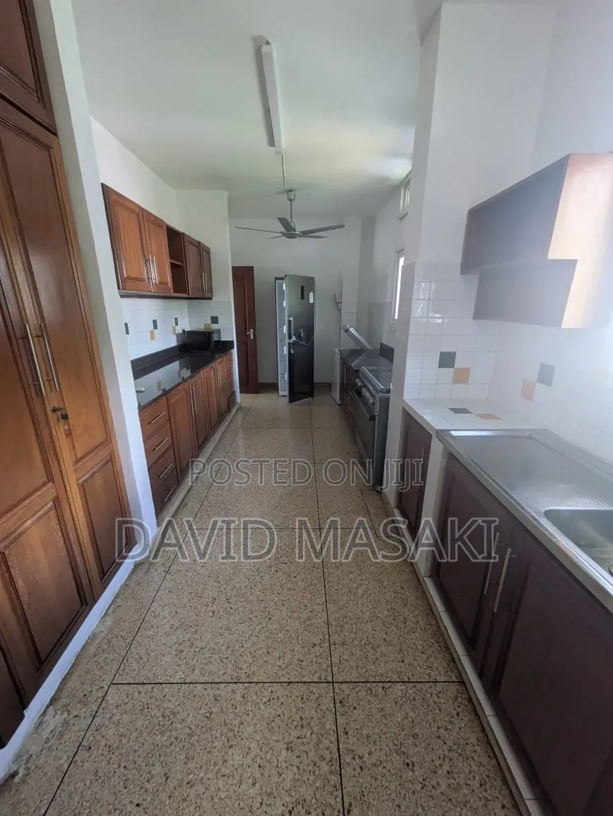4bdrm Villa in Masaki for rent