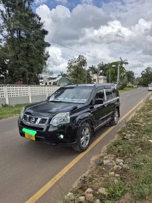 Nissan X-Trail 2010 Black