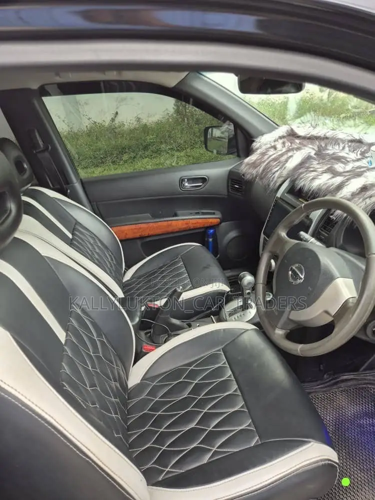 Nissan X-Trail 2010 Black