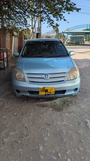 Toyota IST 2007 Blue