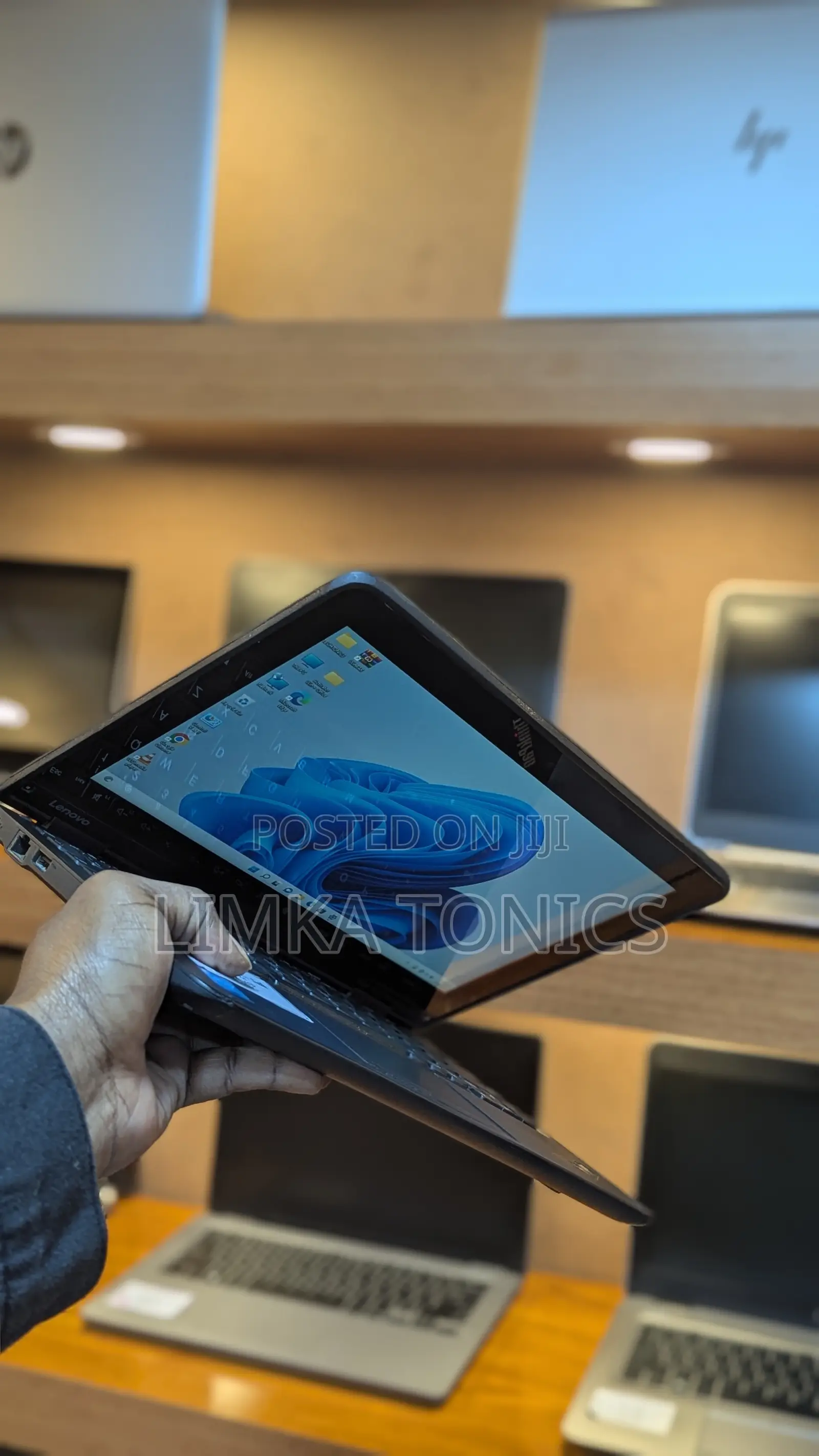 New Laptop Lenovo Yoga 11e 8GB Intel Celeron SSD 128GB