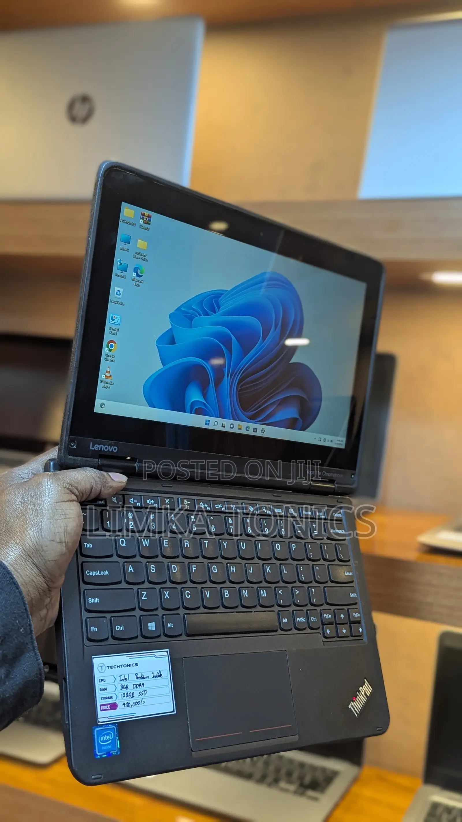New Laptop Lenovo Yoga 11e 8GB Intel Celeron SSD 128GB