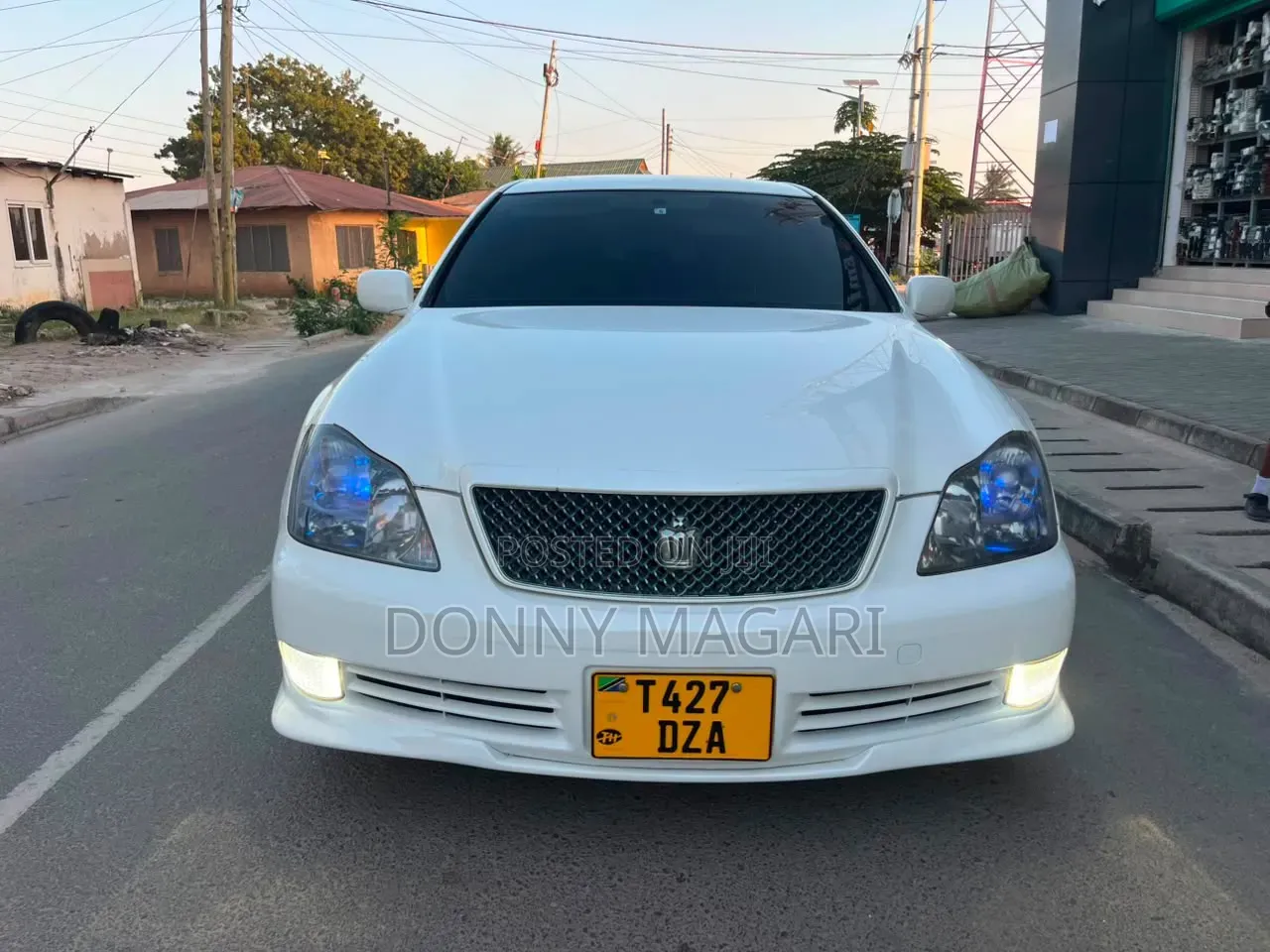 Toyota Crown 2006 White