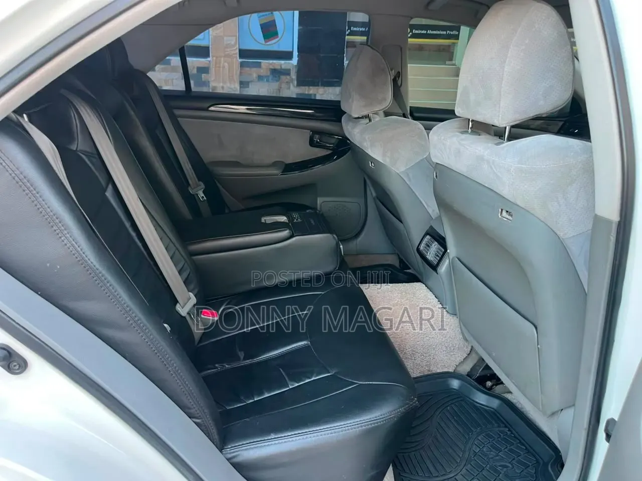 Toyota Crown 2006 White