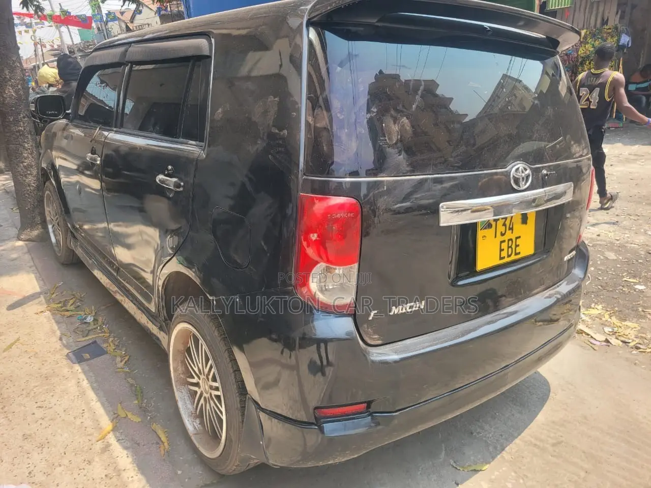 Toyota Corolla Rumion 2010 Black