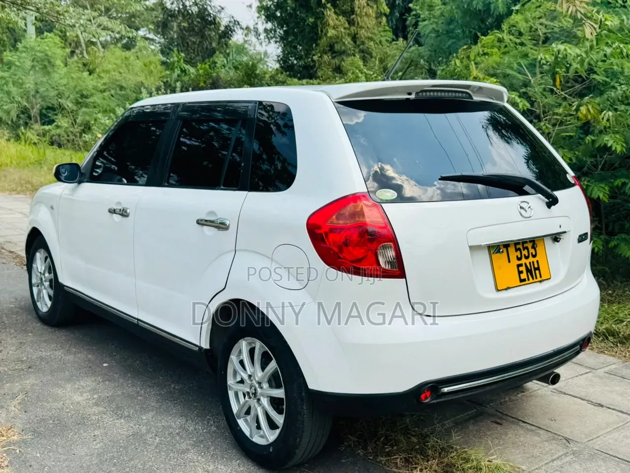 Mazda Verisa 2009 White