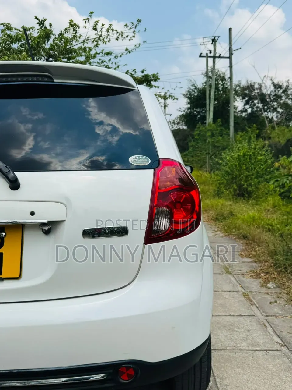 Mazda Verisa 2009 White