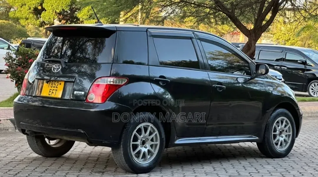 Toyota IST 2006 Black