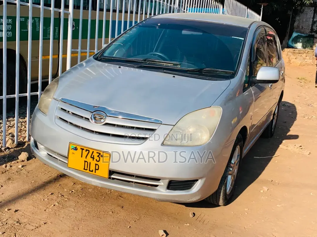 Toyota Corolla Spacio 2005 Silver