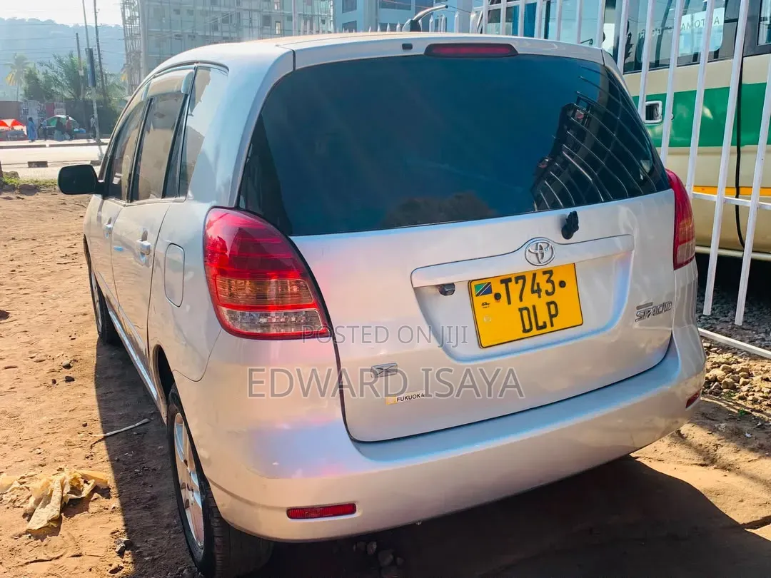Toyota Corolla Spacio 2005 Silver