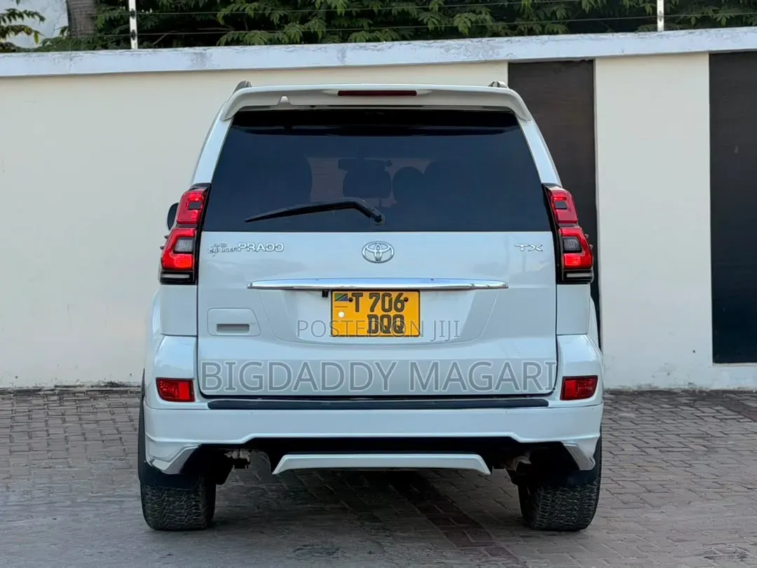 Toyota Land Cruiser Prado 2007 White