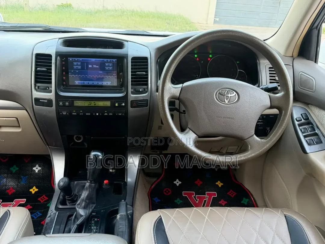 Toyota Land Cruiser Prado 2007 White