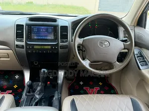 Toyota Land Cruiser Prado 2007 White