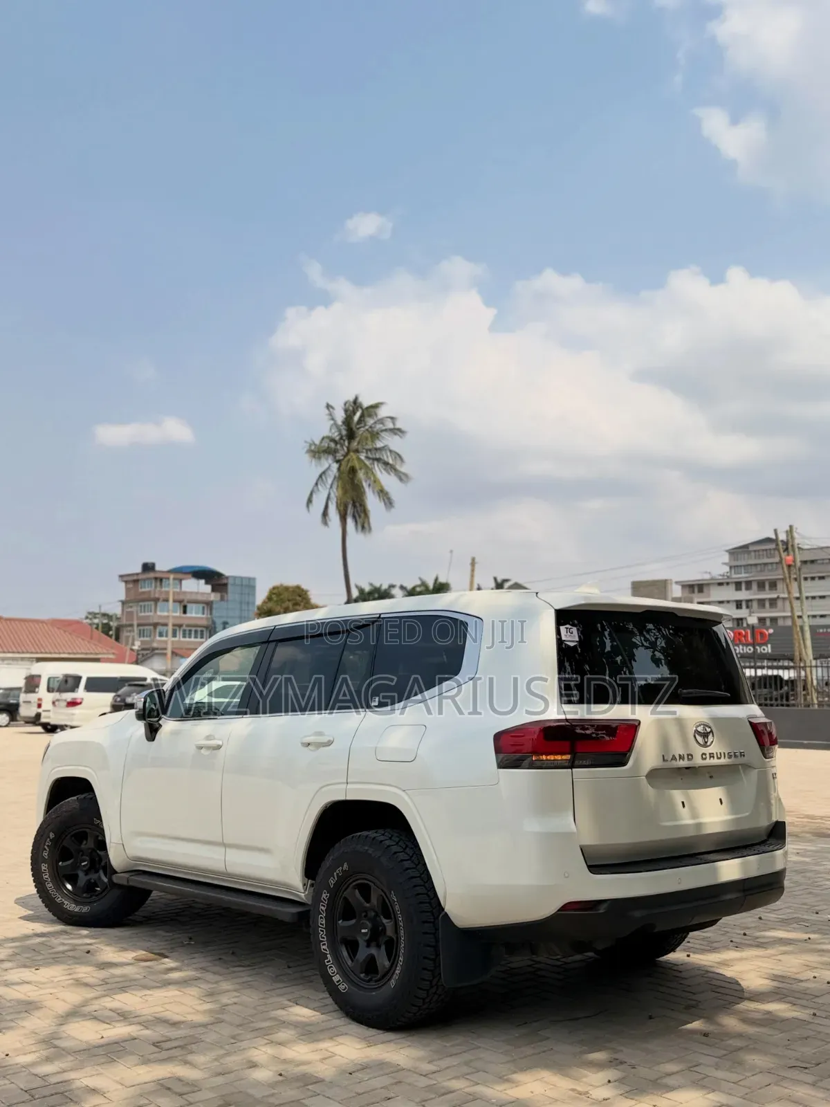 Toyota Land Cruiser 2022 Off white