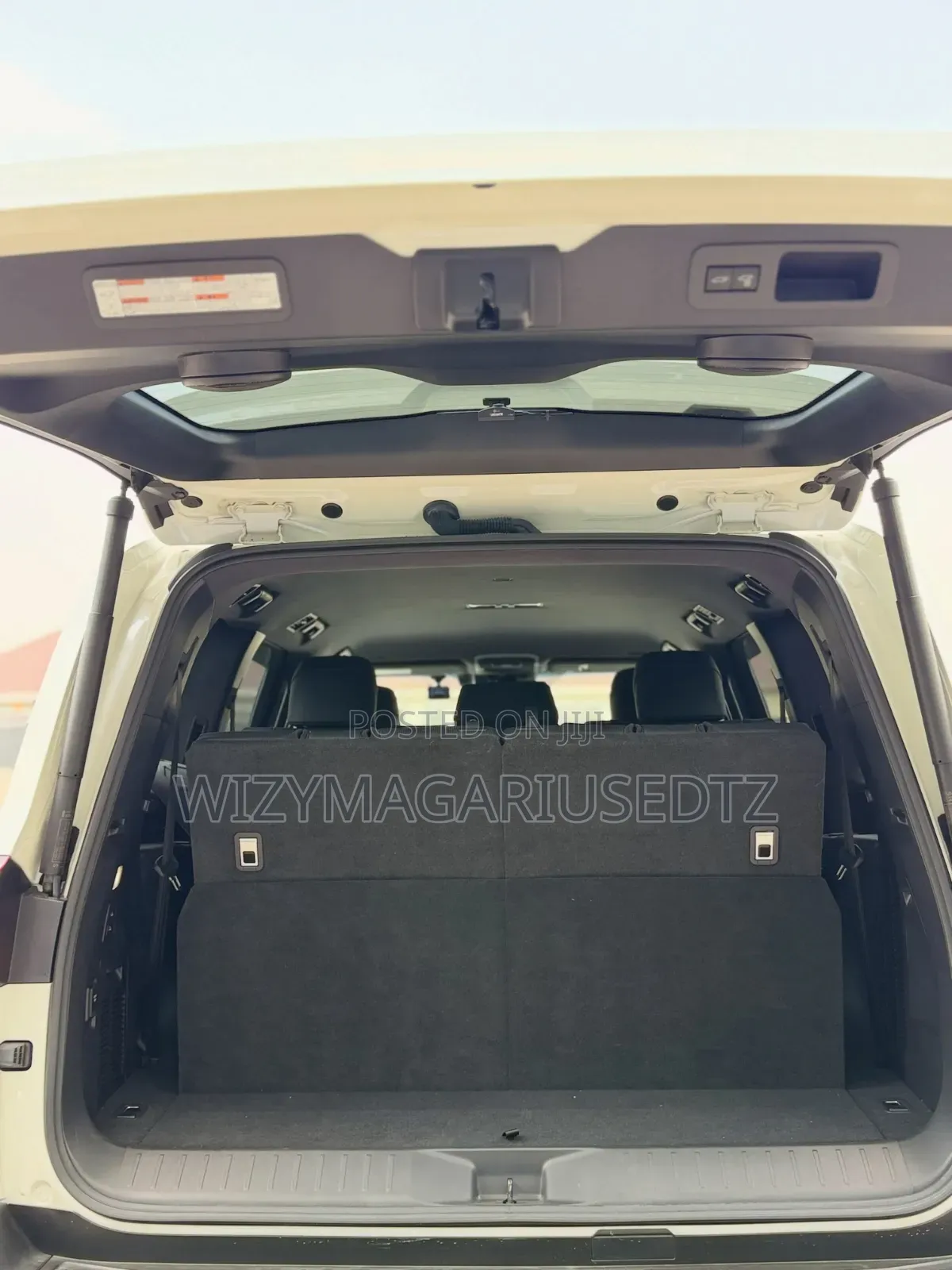 Toyota Land Cruiser 2022 Off white