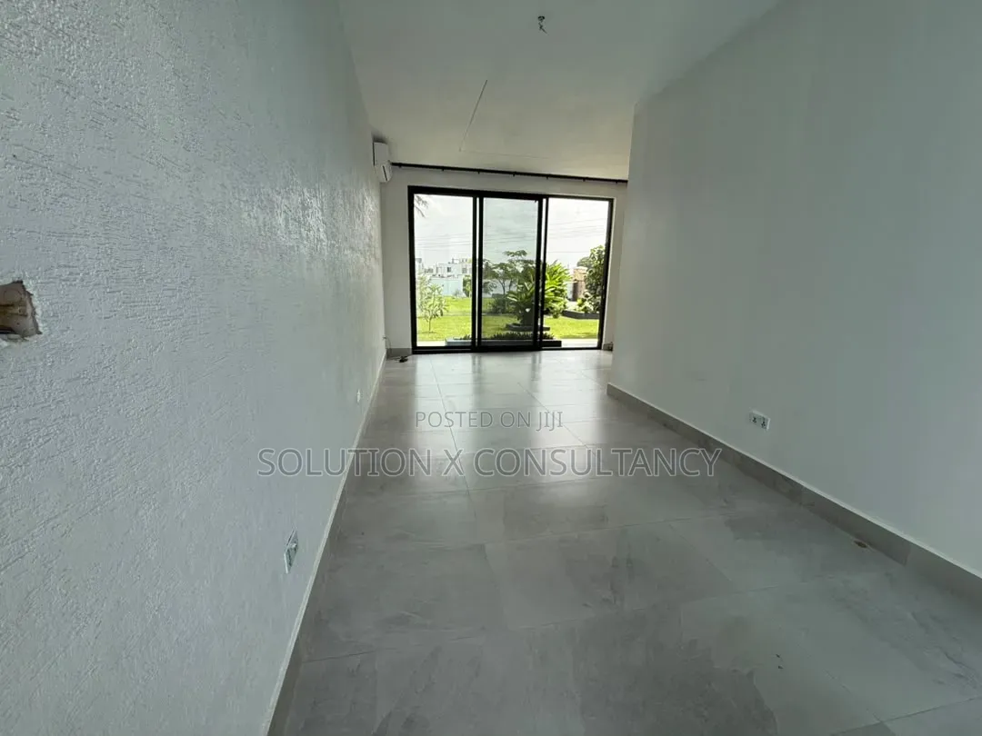 7bdrm House in Kunduchi for sale