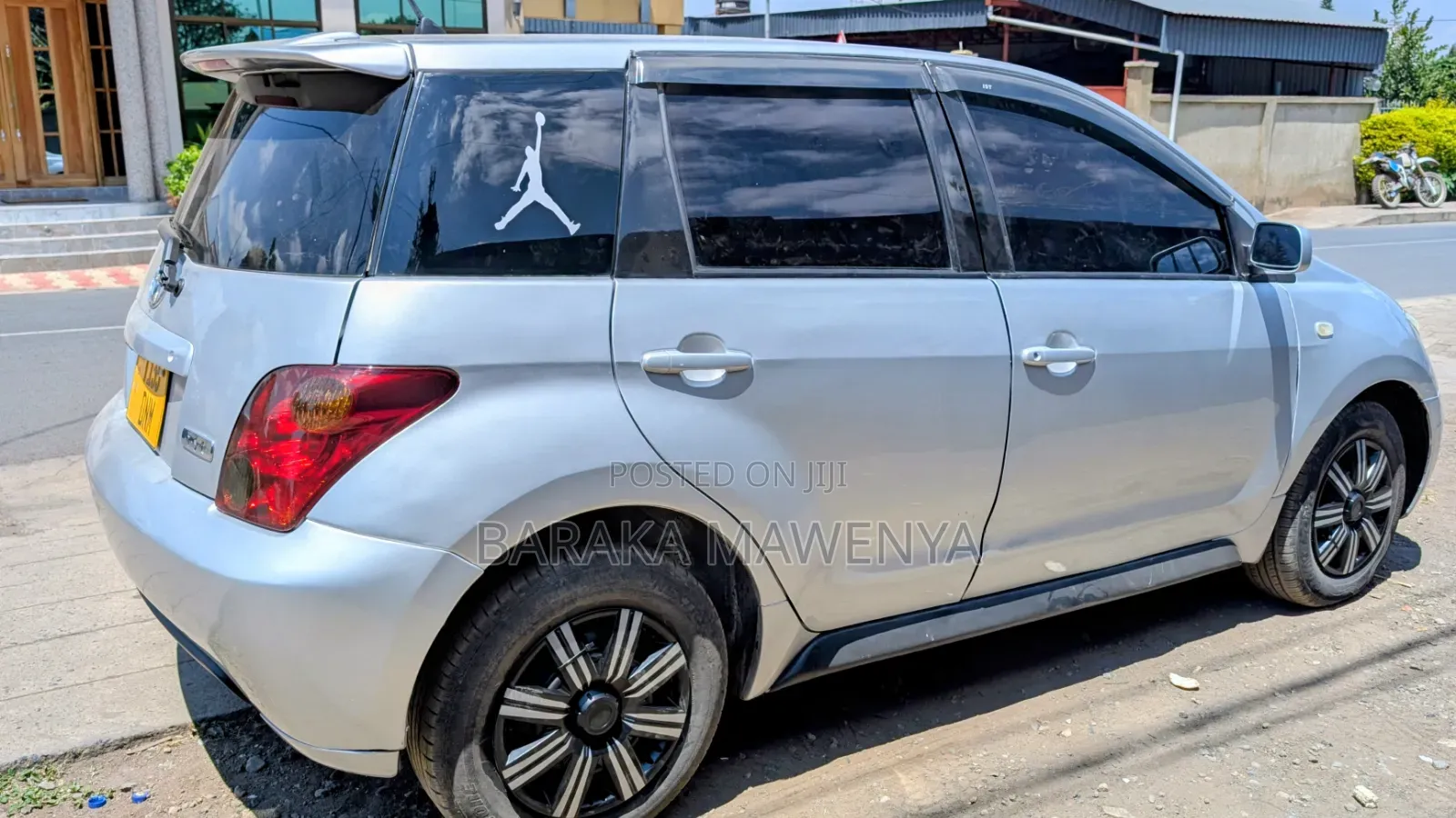 Toyota IST 2004 Silver