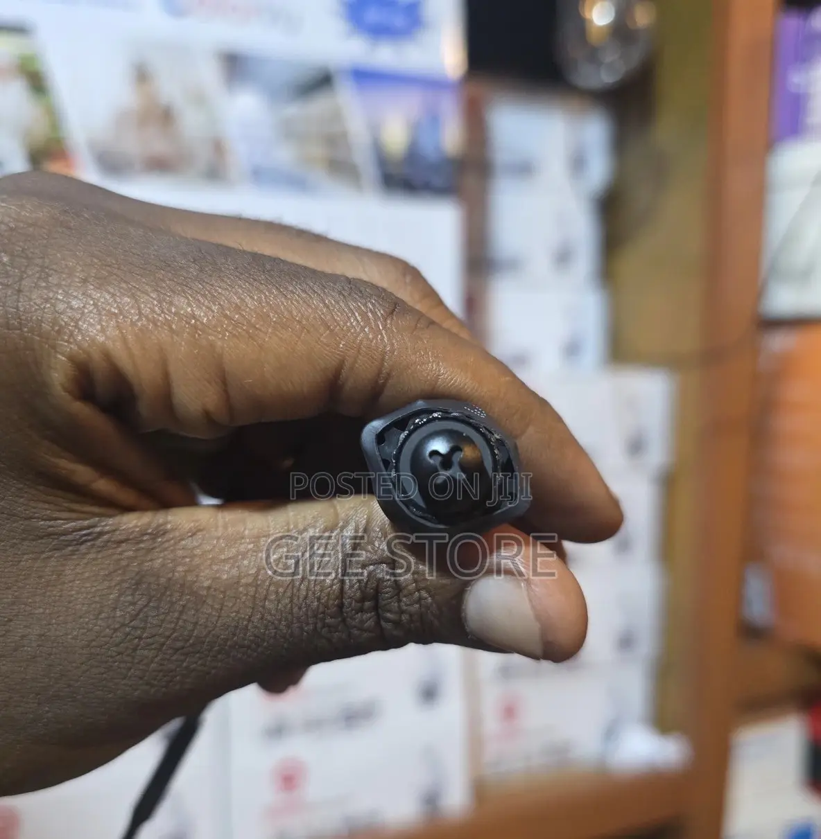 Spy Camera Wifi Screw Using Line