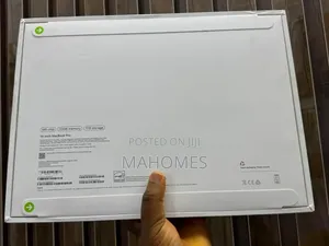 New Laptop Apple MacBook Pro 2025 M5 16GB Apple M5 SSD 1T