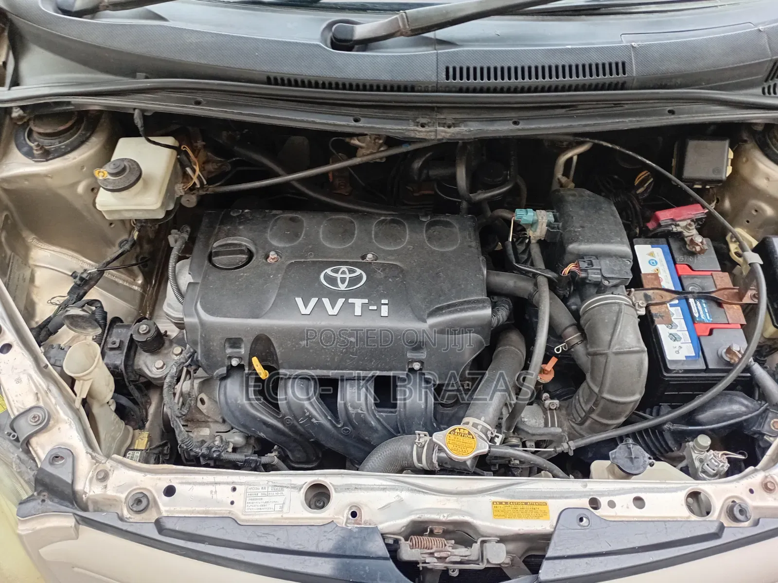 Toyota IST 2005 Gold