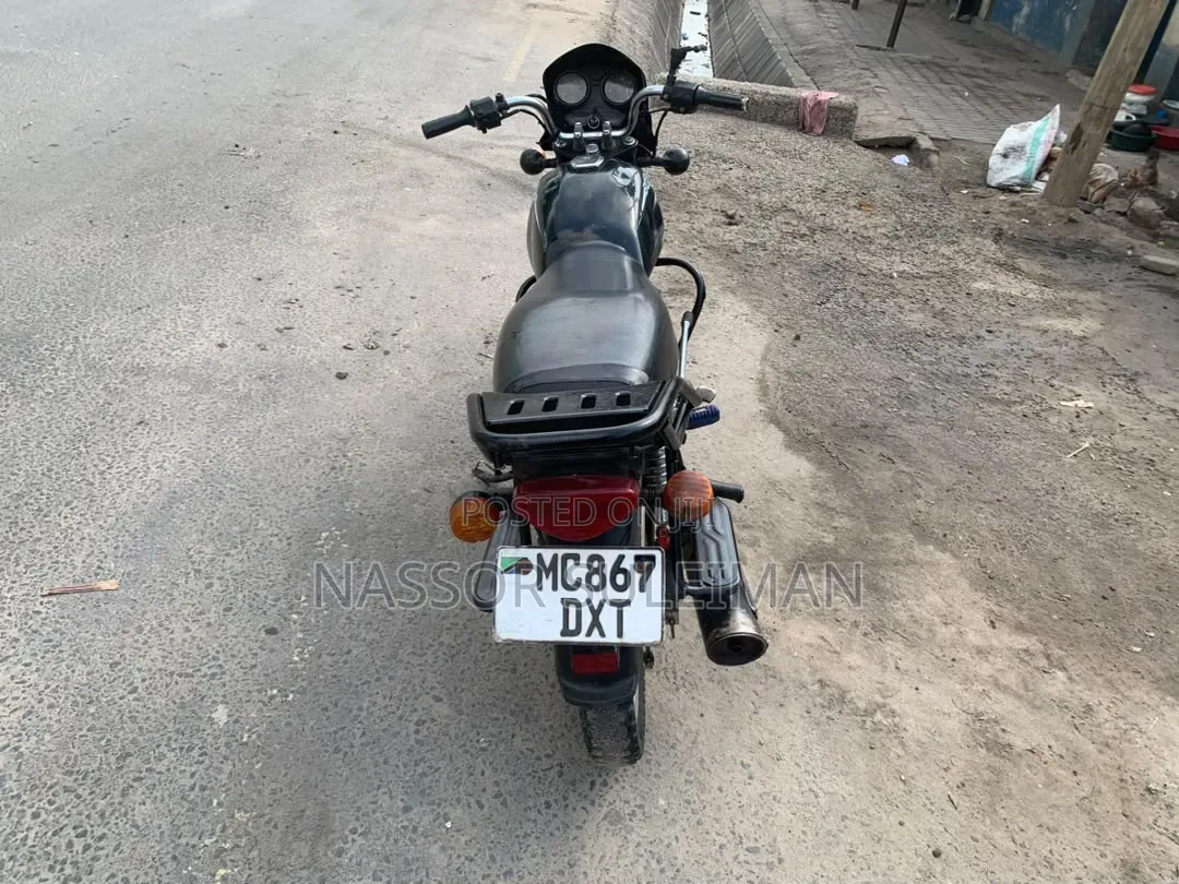 Bajaj Boxer 125 2024 Black