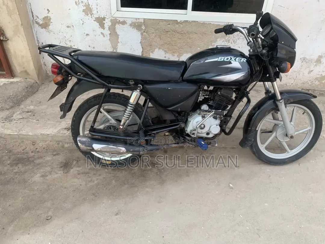 Bajaj Boxer 125 2024 Black