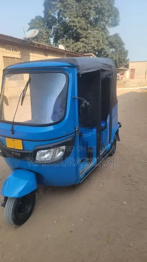TVS 2025 Black