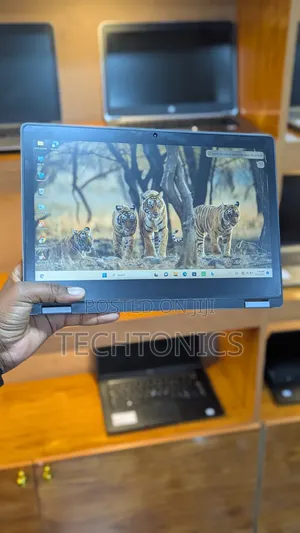 Laptop Dell Latitude 3310 2-in-1 8GB Intel Core i5 SSD 256GB