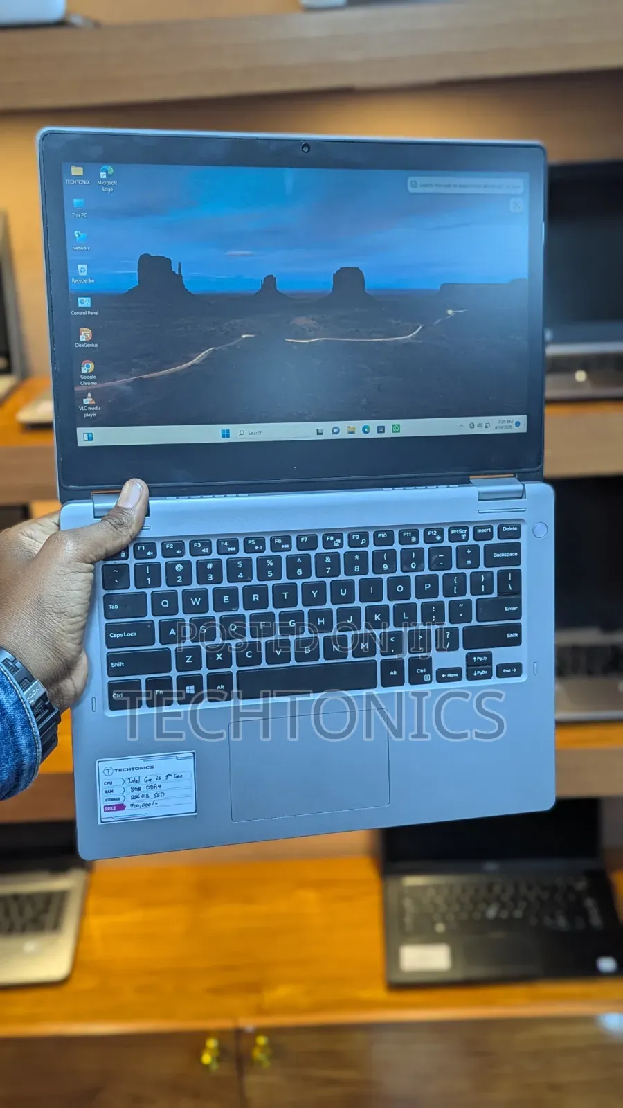 Laptop Dell Latitude 3310 2-in-1 8GB Intel Core i5 SSD 256GB