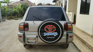 Toyota RAV4 Automatic 2000 Gray