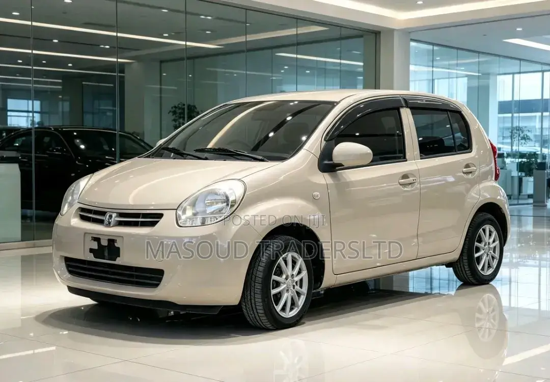 Toyota Passo 2012 Beige