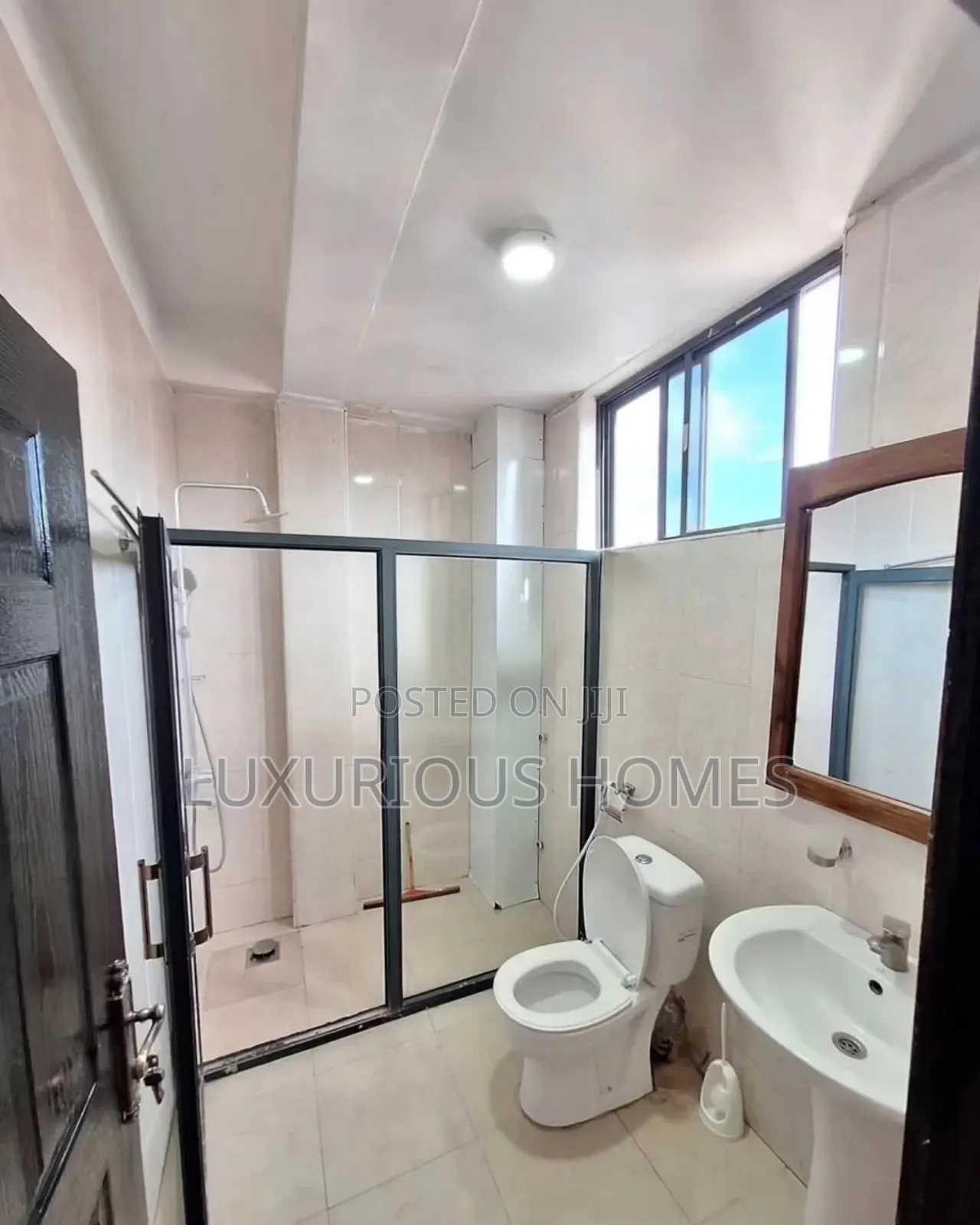 Furnished 2bdrm Apartment in Oyster Bay for rent