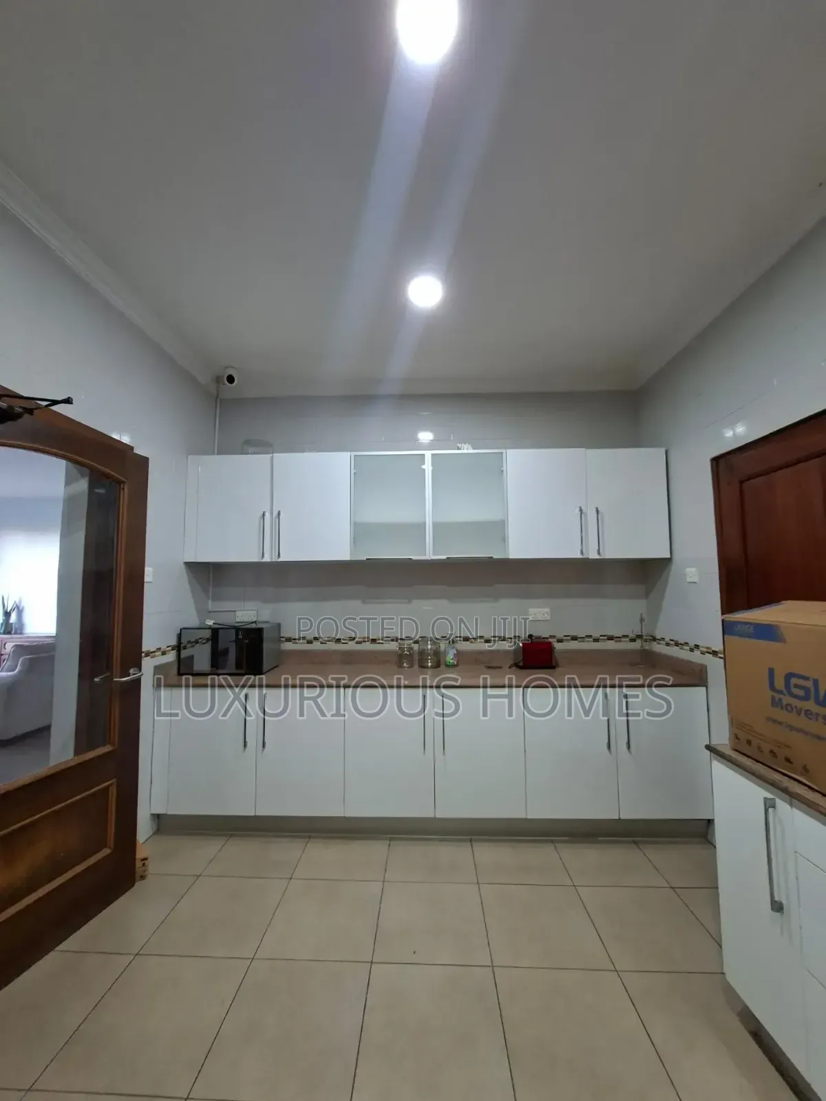 Furnished 3bdrm Apartment in Mikocheni for rent