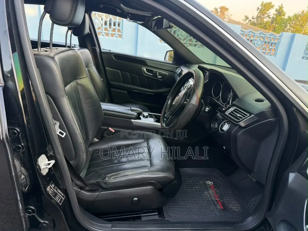 Mercedes-Benz E200 2014 Black