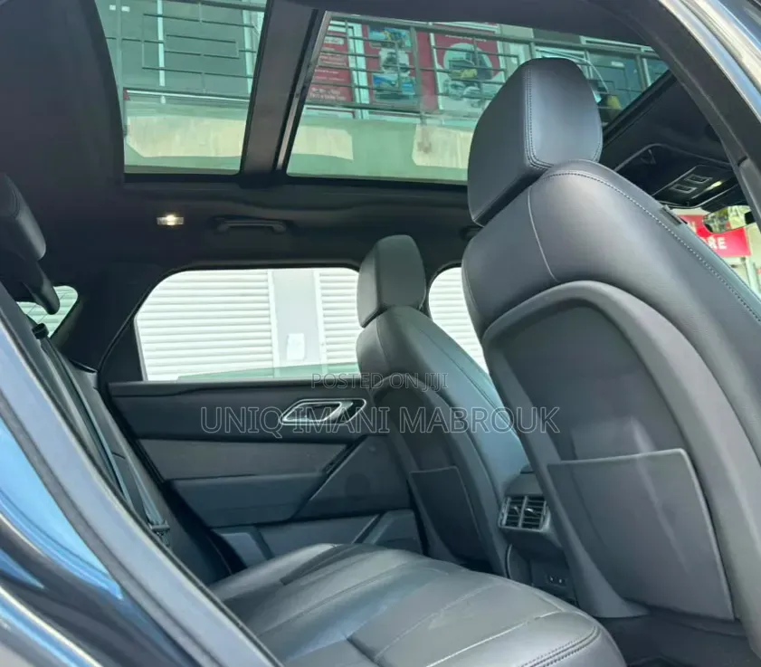 Land Rover Range Rover Velar 2024 Gray